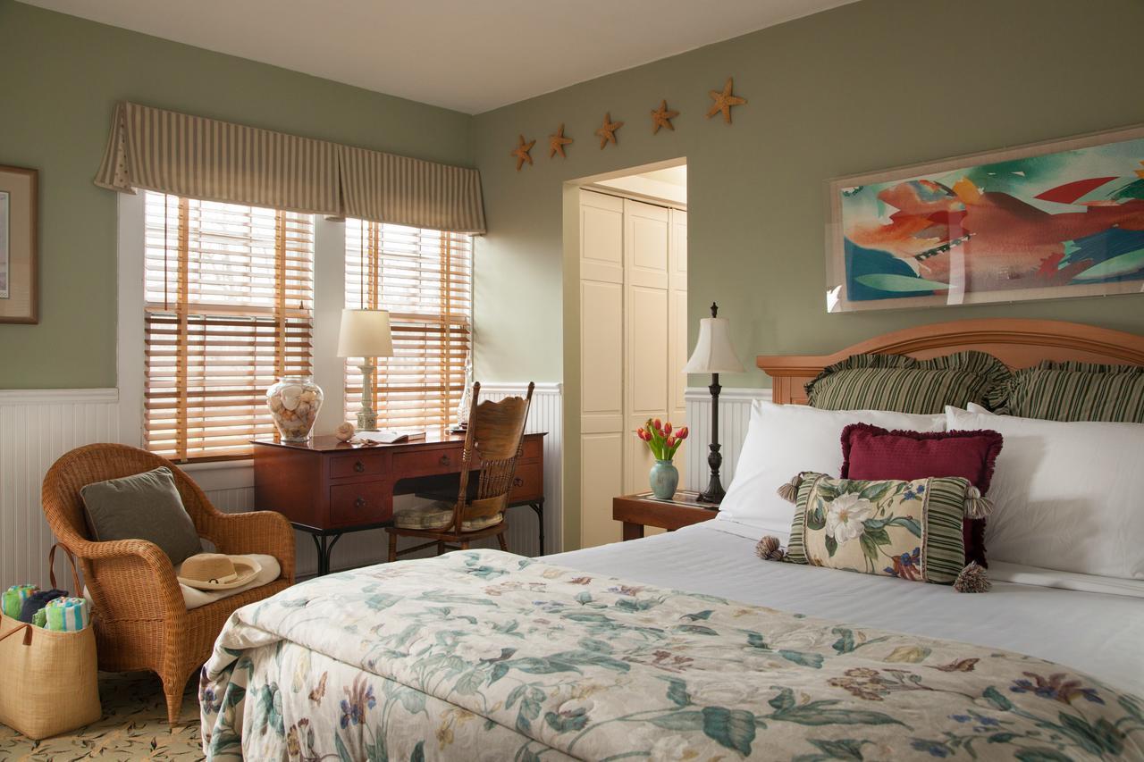 A Butlers Manor Bed and Breakfast Southampton Eksteriør billede