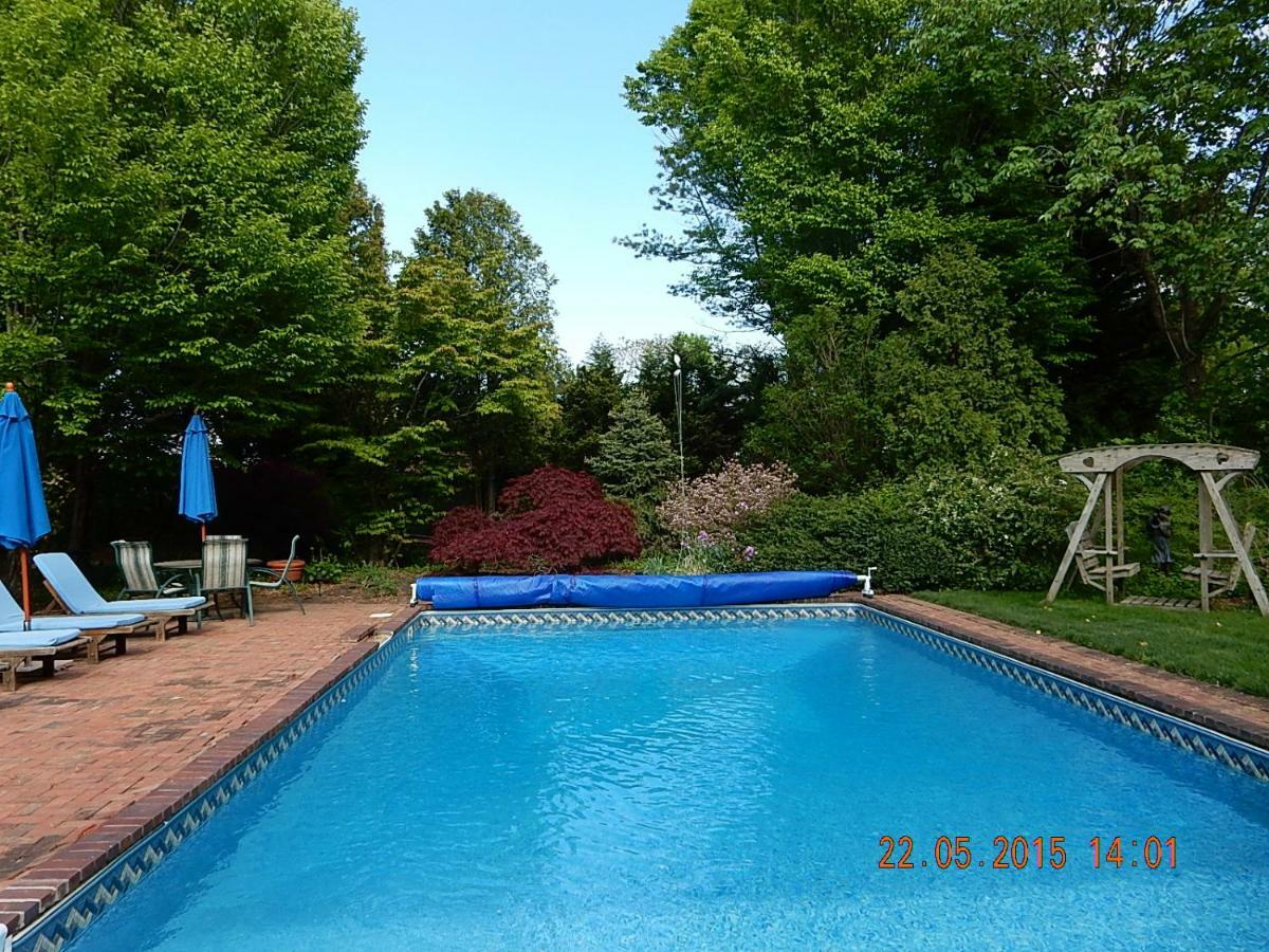 A Butlers Manor Bed and Breakfast Southampton Eksteriør billede